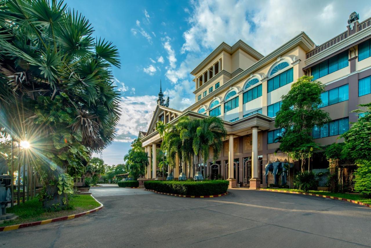 Pacific Hotel & Spa Siem Reap Exterior foto